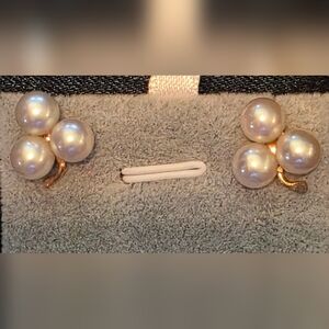 14K Yellow Gold Genuine Pearl Shamrock Stud Earrings–7mm Pearls-Cluster Style